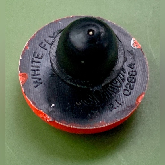 1990 Vintage Resin Composite WHITE FLYER Figural Clay Pigeon Skeet Lapel Pin - Picture 4 of 16